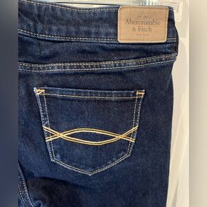 Abercrombie & Fitch Blue Distressed Jeans Size 0s W25 L31